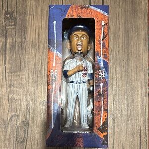 Edwin Diaz NY Mets Baseball Player Bobblehead Figurine